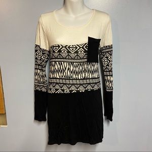 Black and white long sleeve shirt
